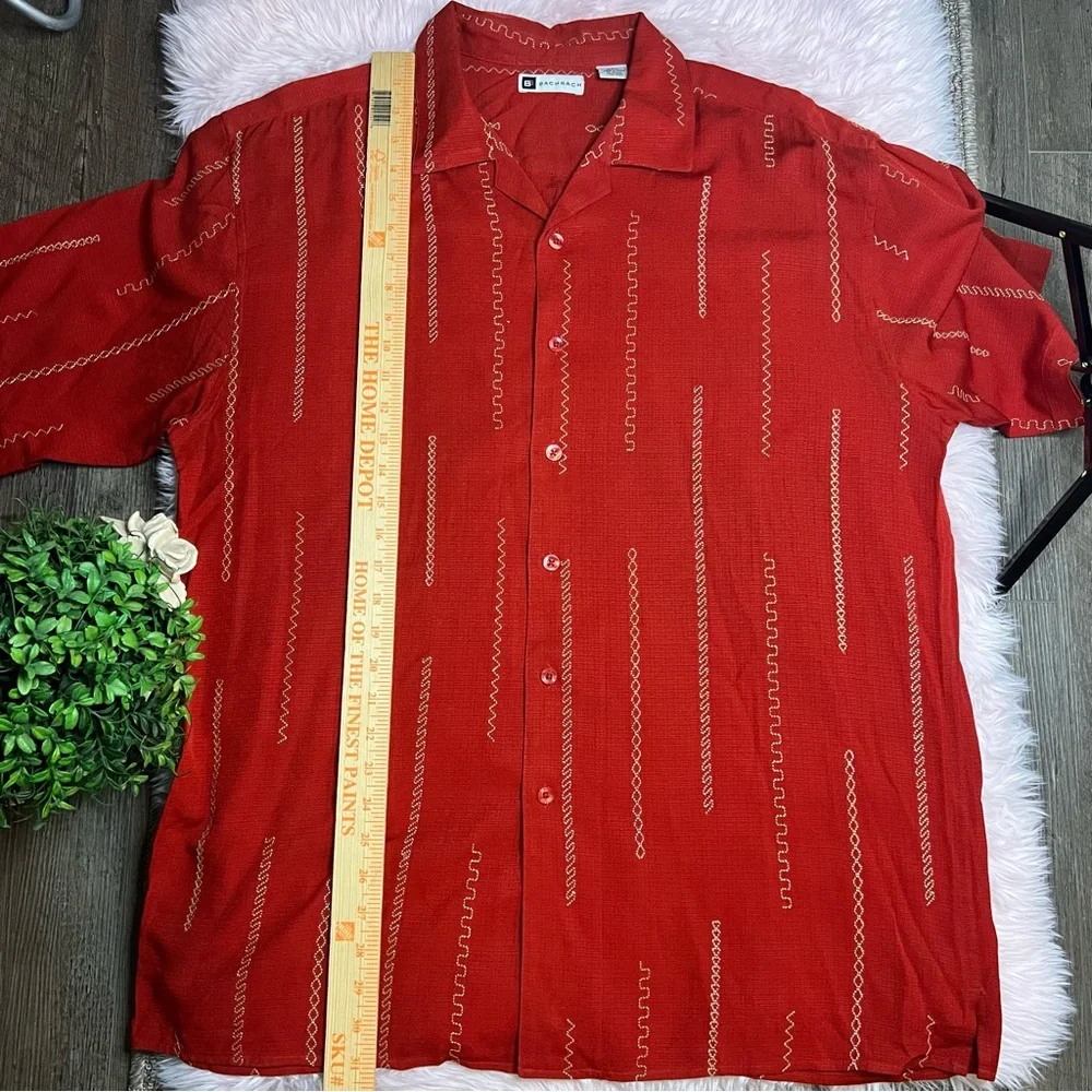 Bachrach 100% Silk Red Tan‎ Zig Zag Embroidery Short Sleeve Button Up Shirt Sz L